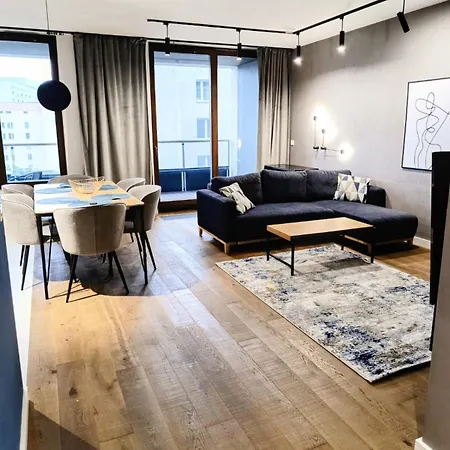Apartamento Spacious & Modern 3br-2ba *