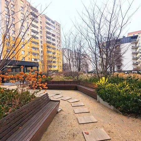 Spacious & Modern 3br-2ba *