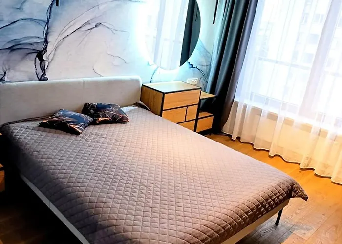 Spacious & Modern 3br-2ba Apartman Varsó