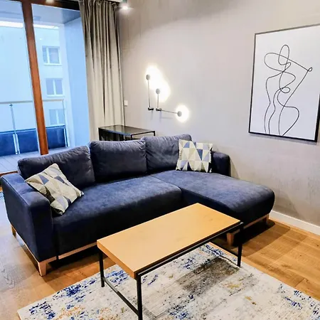 Apartamento Spacious & Modern 3br-2ba